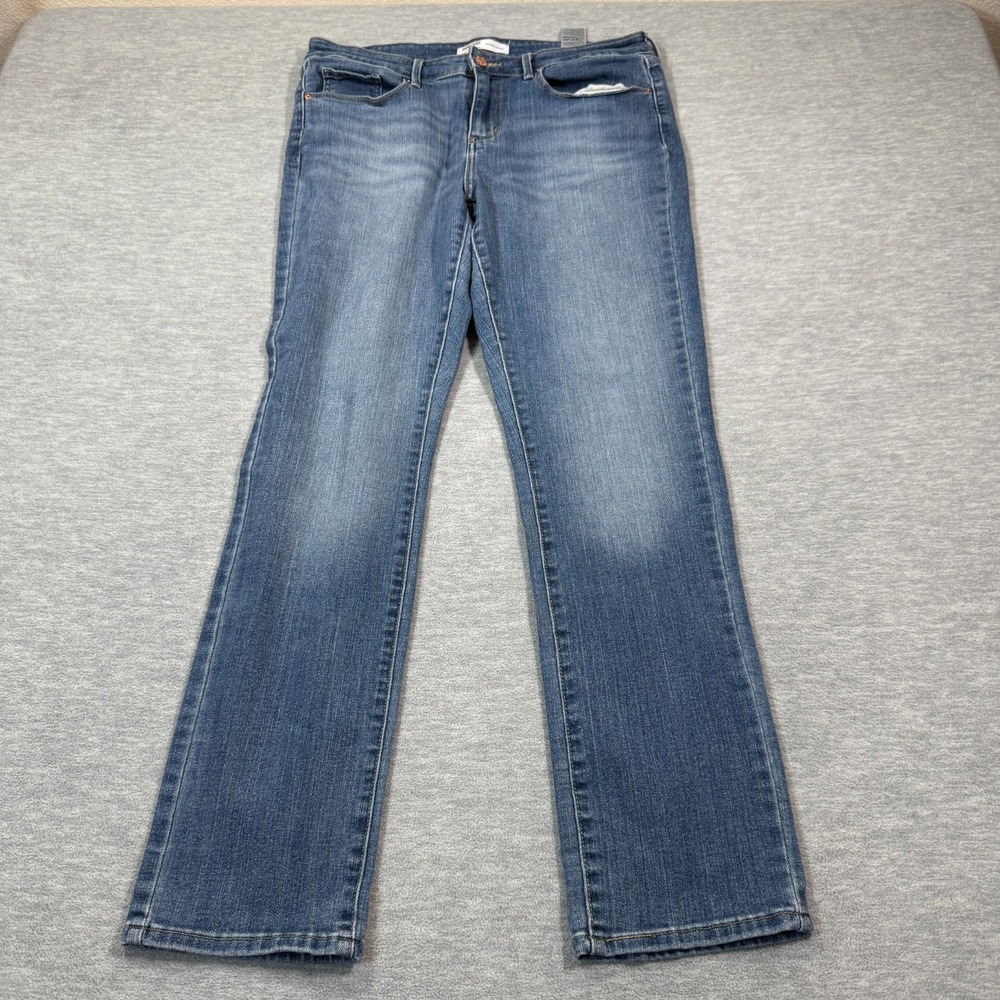 Signature Levi's Jeans Women 12M Mid‎ Rise Straight Blue Denim Pants Casual